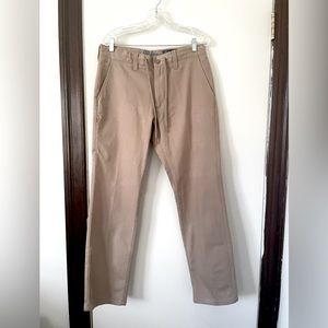 Nike Men’s Dri-fit Khaki Tan Pants size M